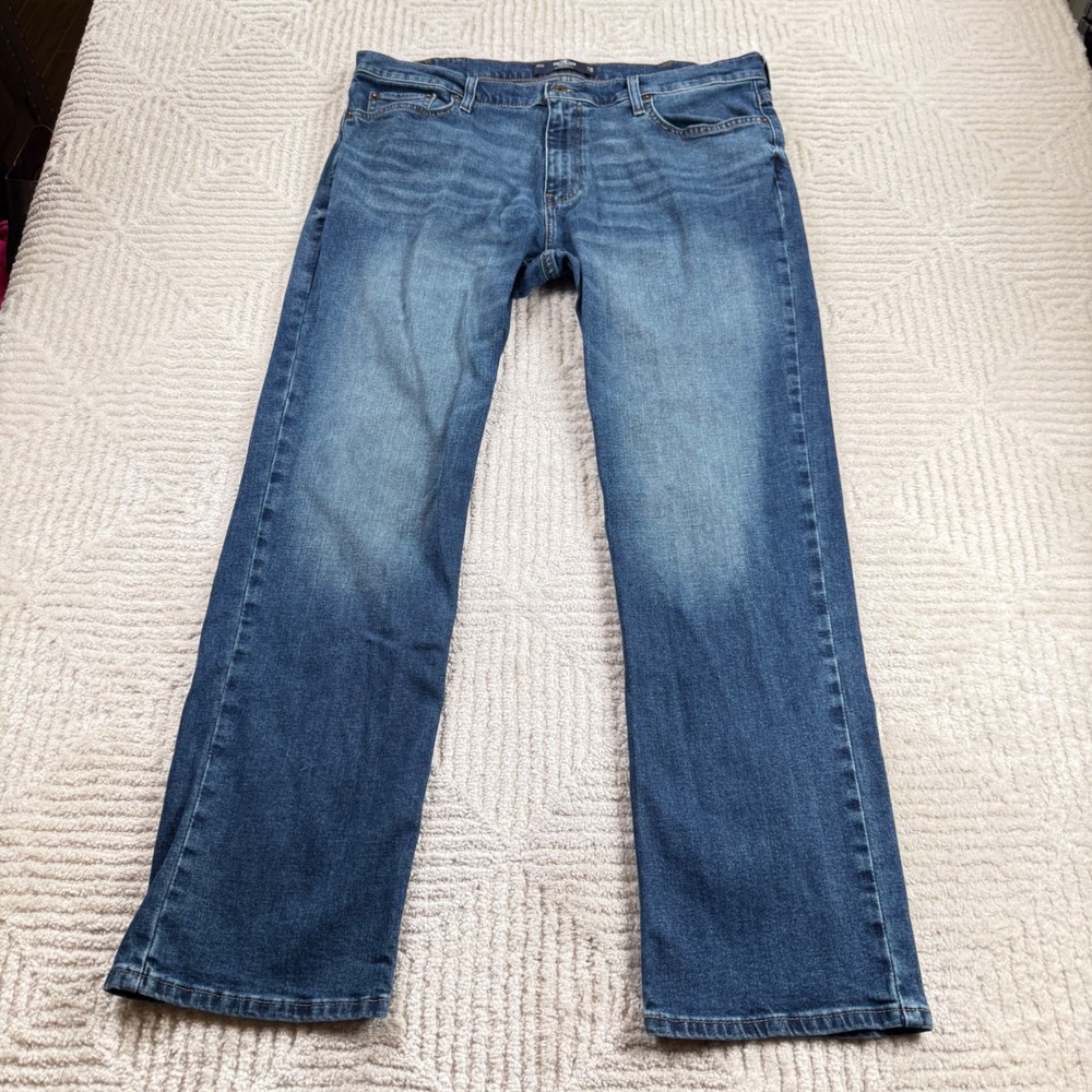 Hollister Straight Jeans Mens 36x32 Blue Epic Flex Denim Casual Preppy Modern